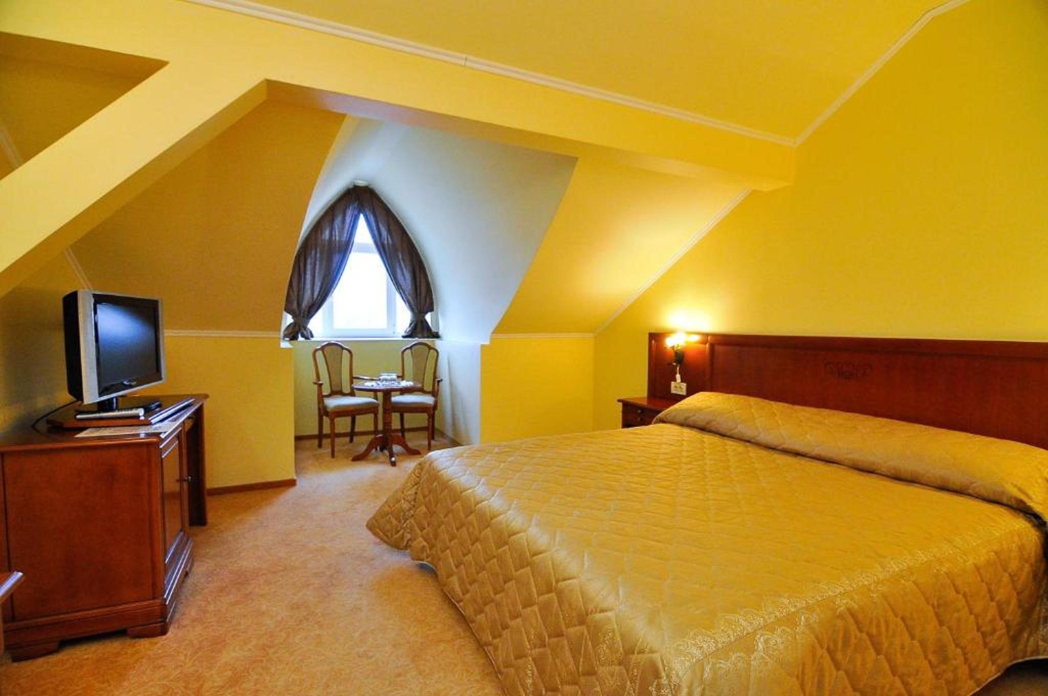 Hotel Maxim Oradea Exteriör bild