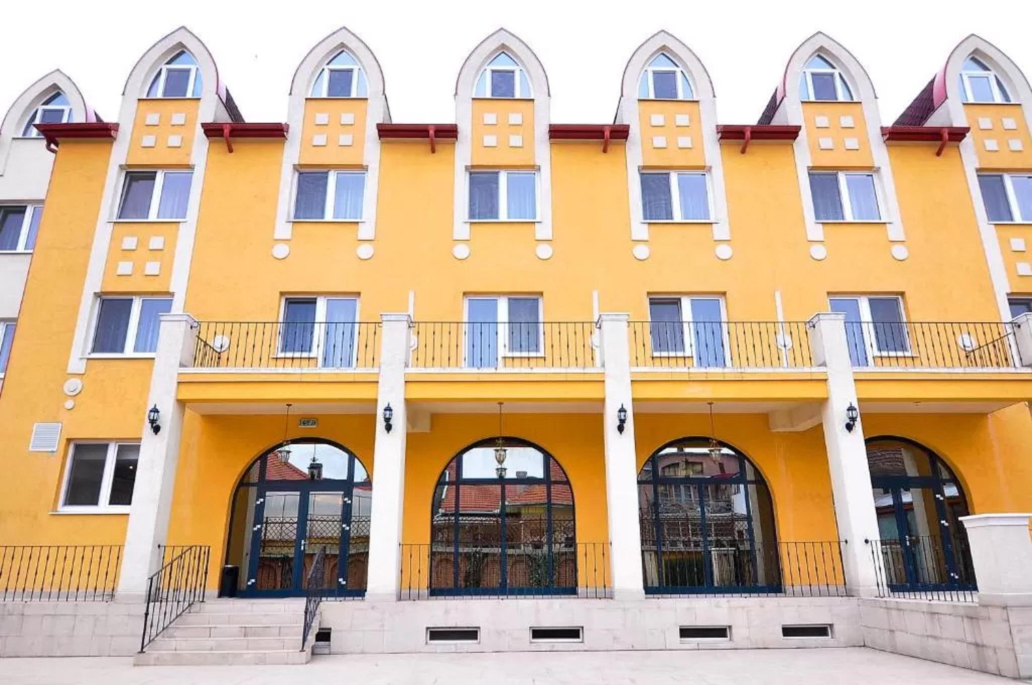 Hotel Maxim Oradea Exteriör bild